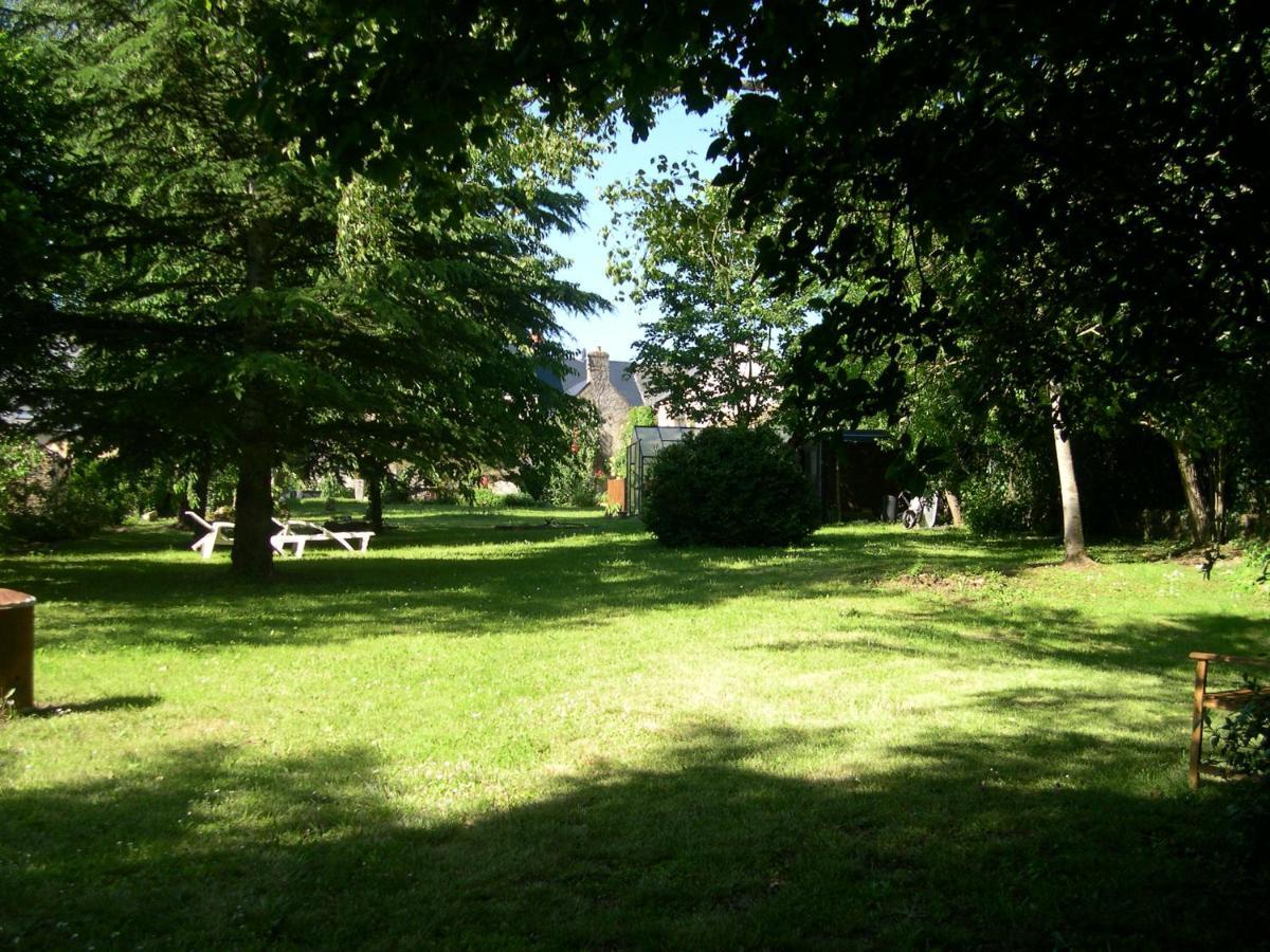 L'Ancien Prieure Bed & Breakfast Saint-Jean-de-la-Motte Exterior photo